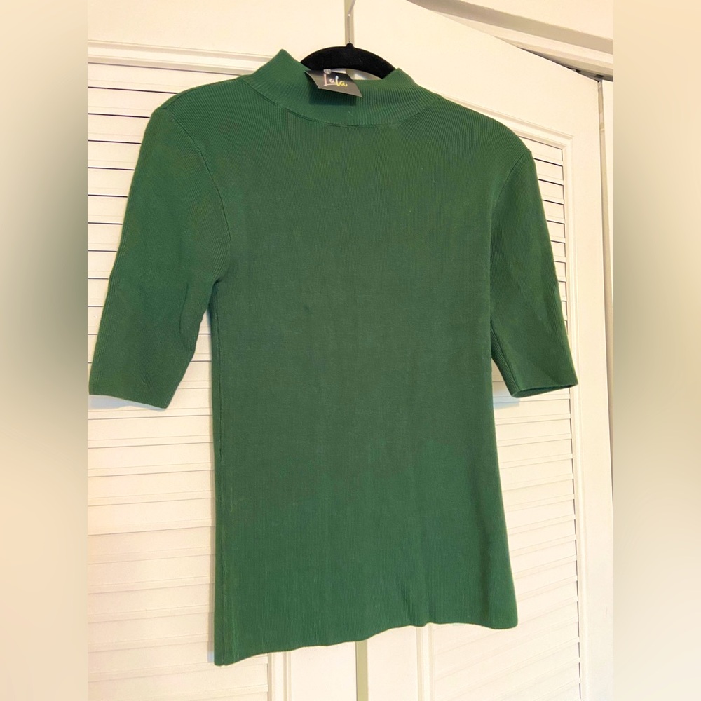 Green Short Sleeve Mock Turtleneck Sweater